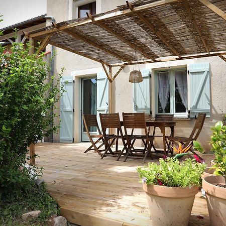 Gite " O Paradis" Douelle Bagian luar foto